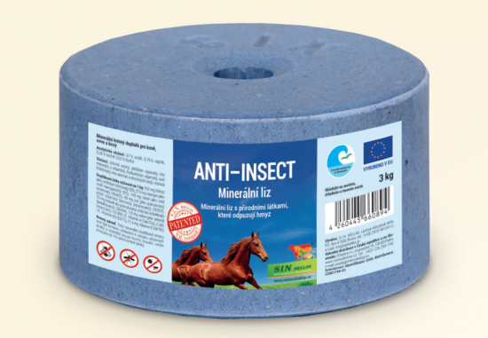 Anti Insect, minerální liz s přírodními látkami, které odpuzují hmyz